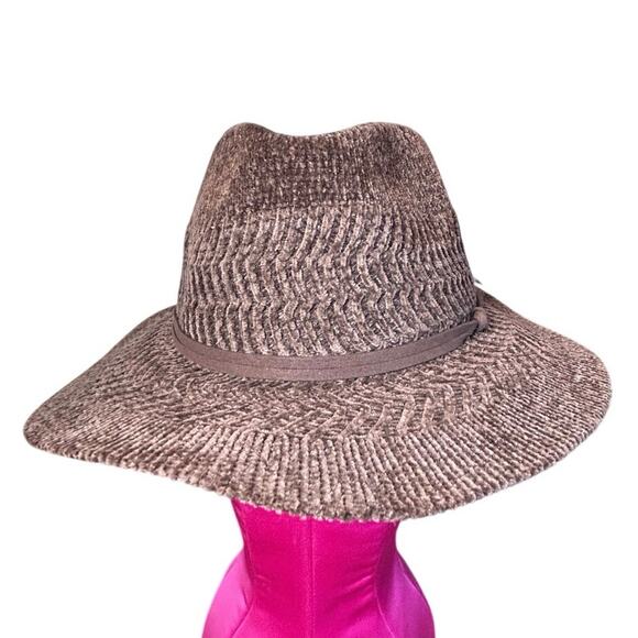 ANNE KLEIN BROWN CHENILLE KNIT FEDORA HAT, SUEDE CORD BAND, GOLD LOGO, OS, NWT - Picture 2 of 5